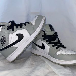Nike Jordan 1 Mid Smokey Grey + White + Black Size 6 Womens / 4.5 Y - See PHOTOS